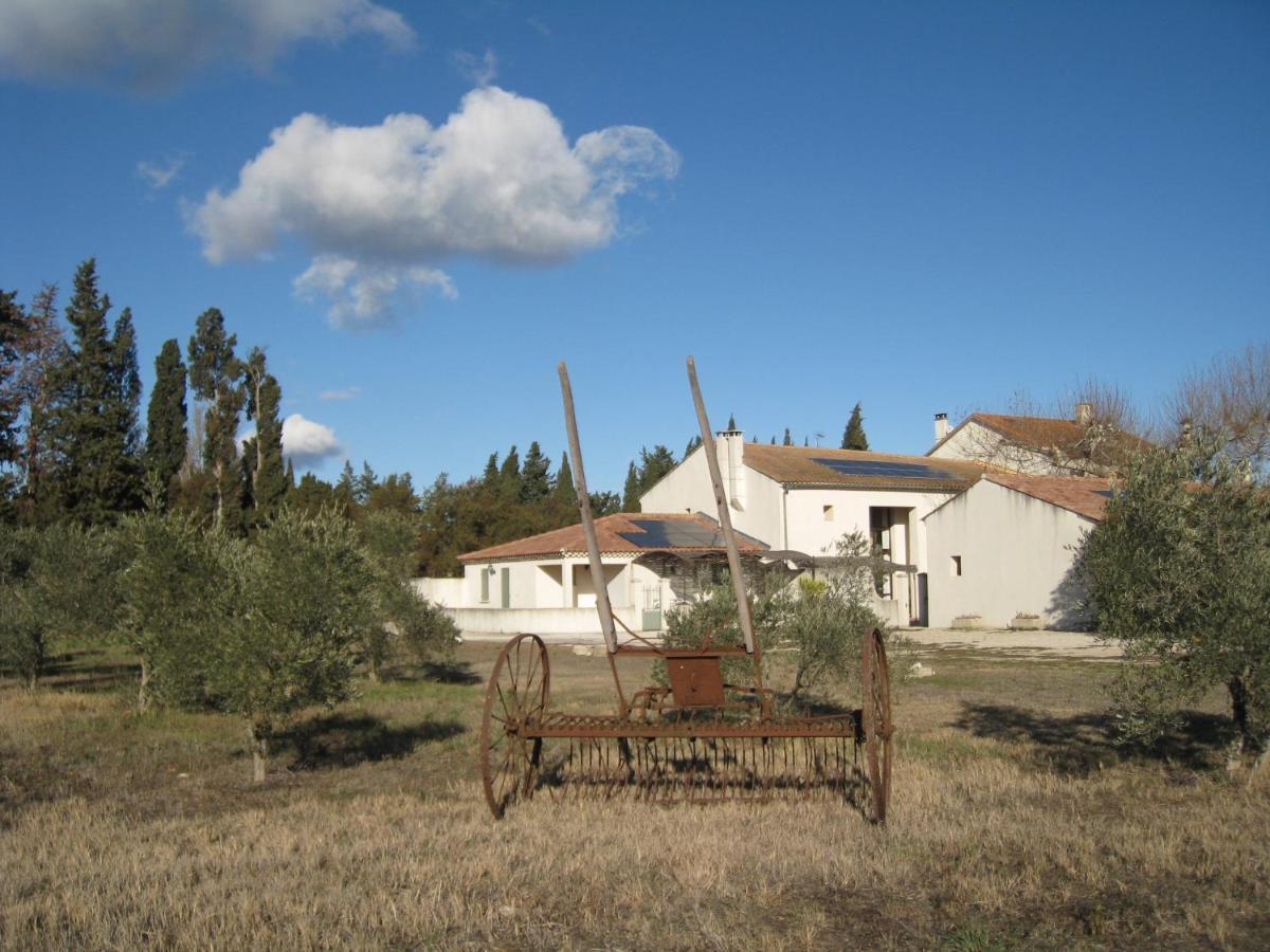 Les Gites Du Mas Canillac Châteaurenard Екстериор снимка