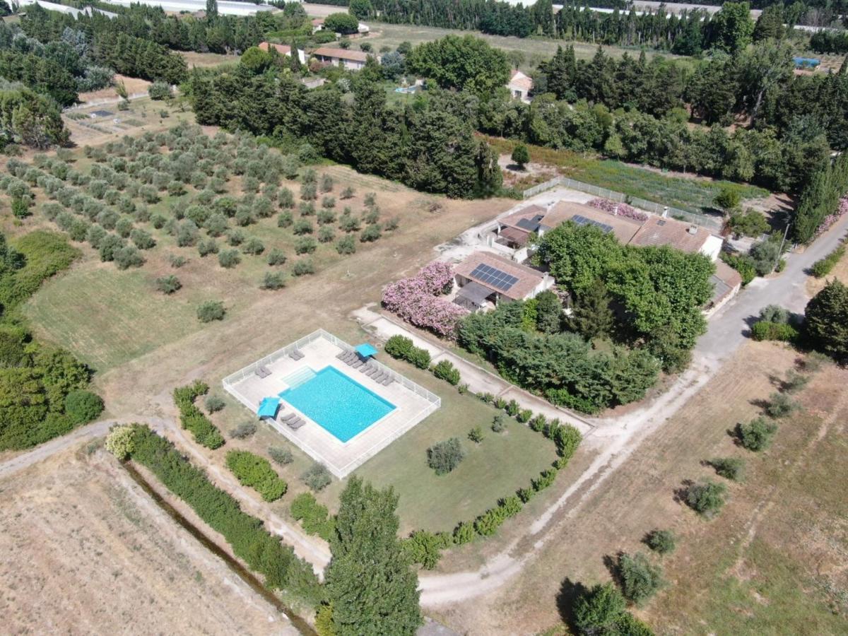 Les Gites Du Mas Canillac Châteaurenard Екстериор снимка
