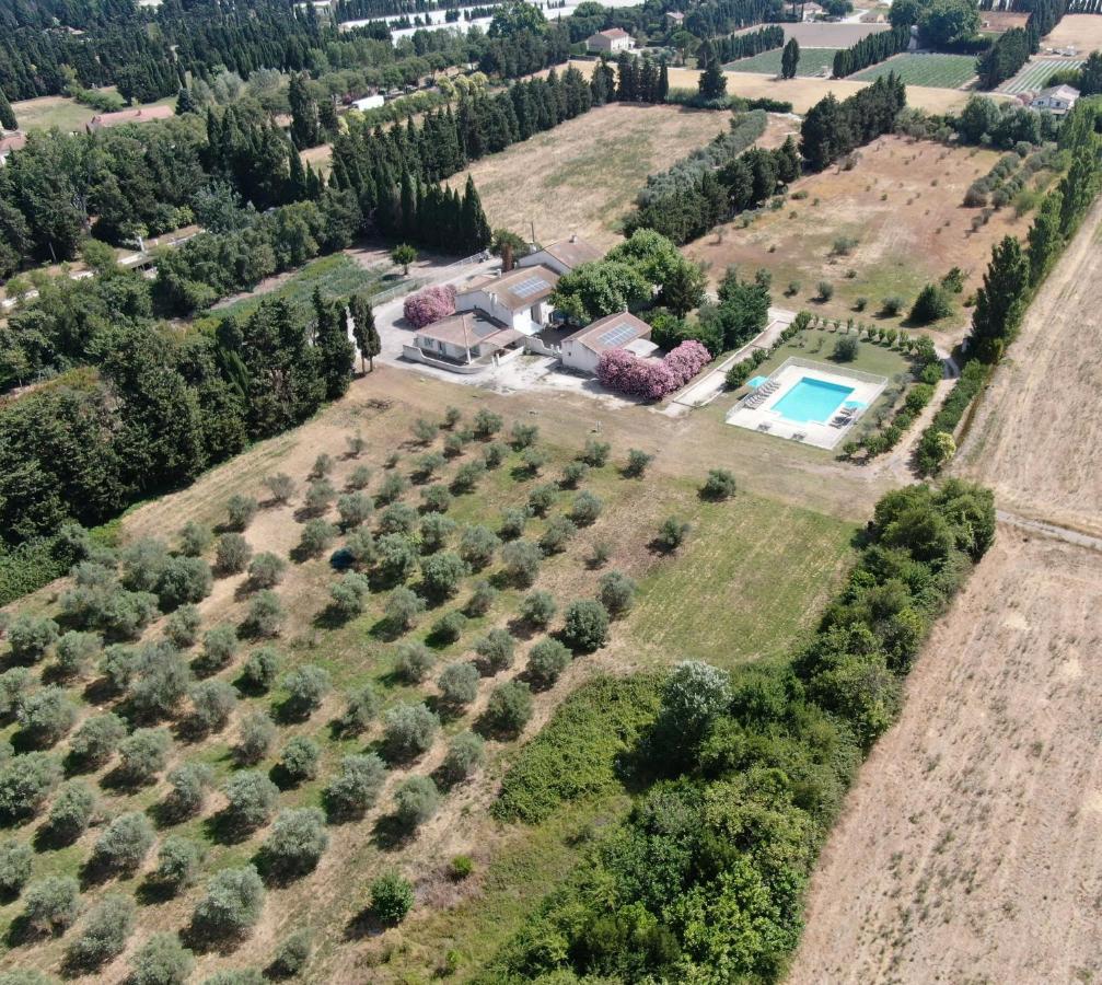 Les Gites Du Mas Canillac Châteaurenard Екстериор снимка